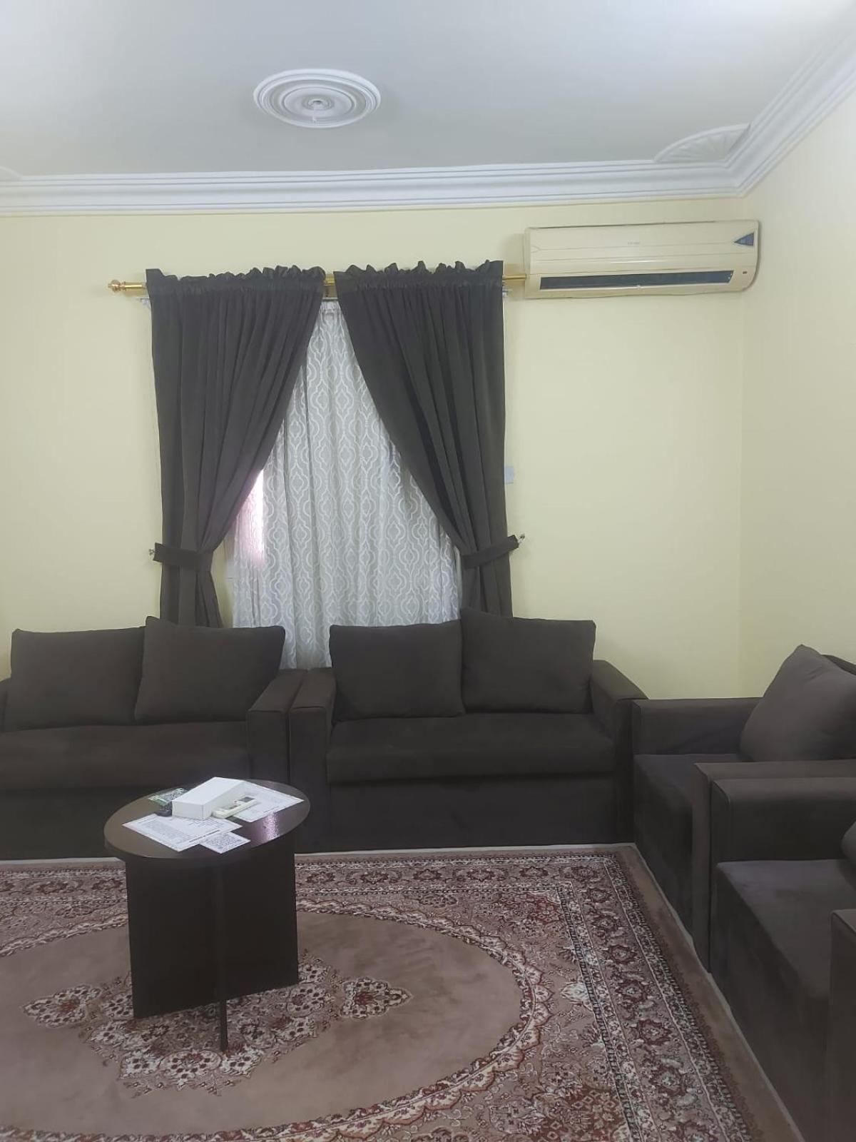 العييري للوحدات المفروشة المدينة 3 Apartemen