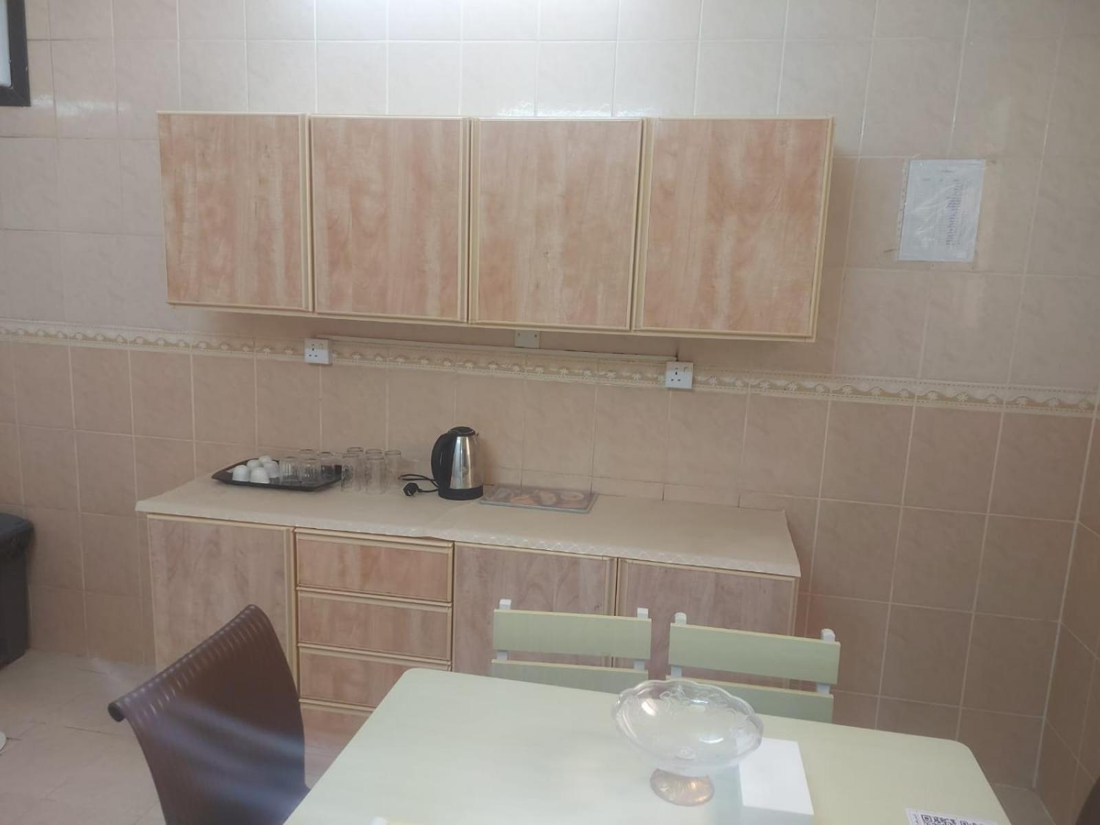 العييري للوحدات المفروشة المدينة 3 Apartemen *